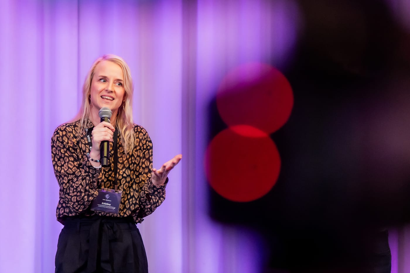 Kristina Samra Eneseväljenduse mentor, eheduse maaletooja